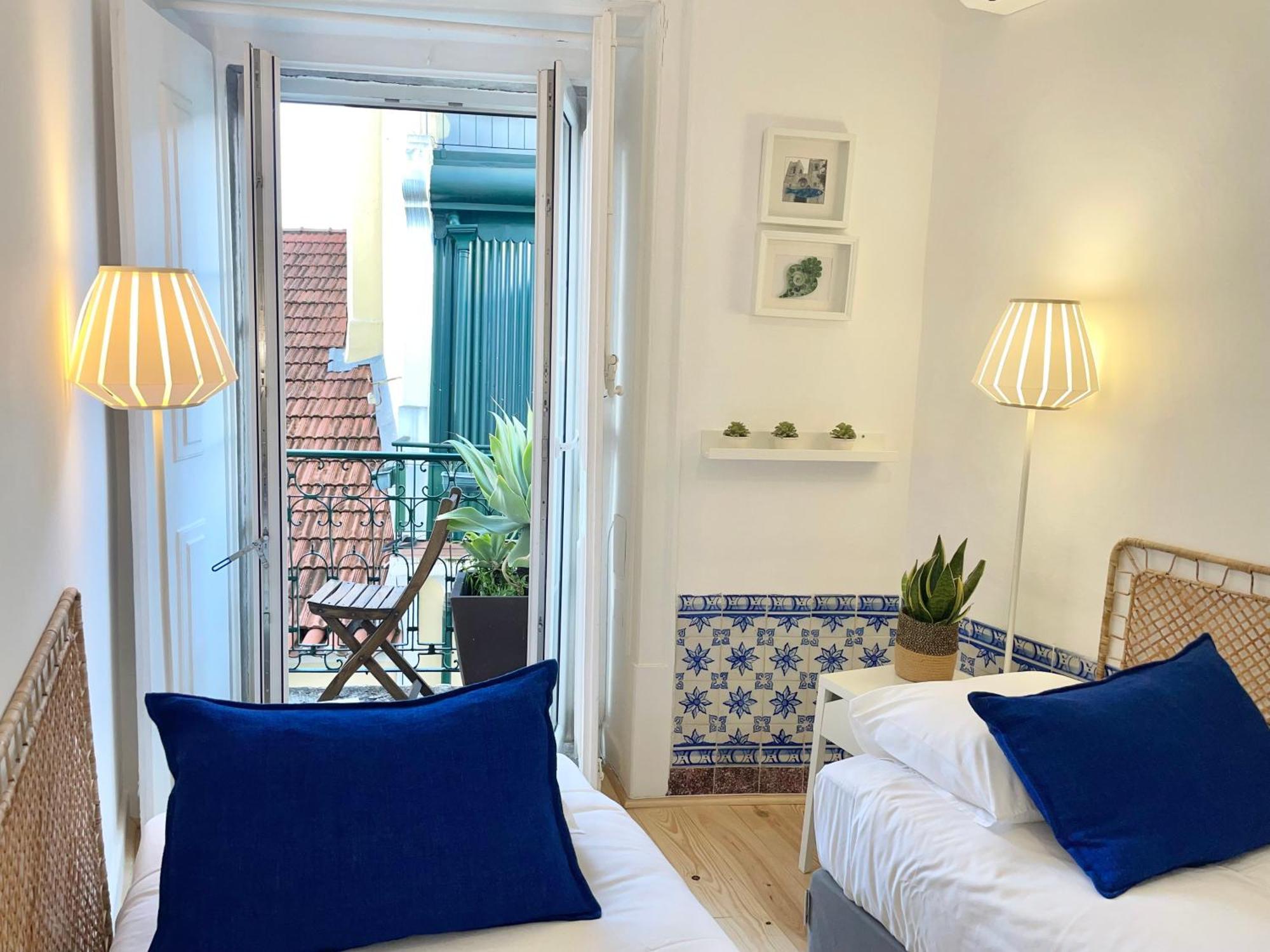Carmo'S Wonder Apartment Lisbon Bagian luar foto