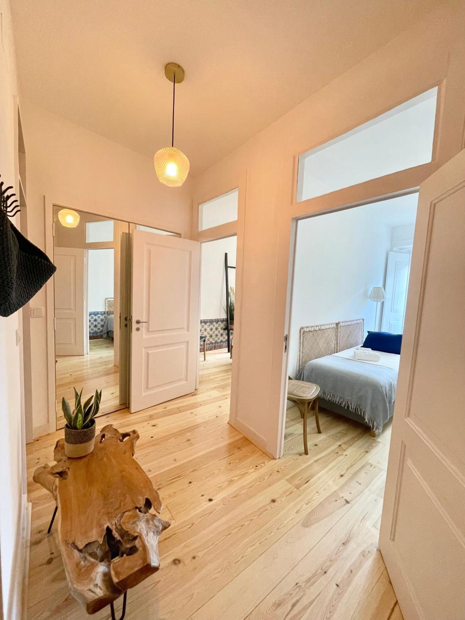 Carmo'S Wonder Apartment Lisbon Bagian luar foto
