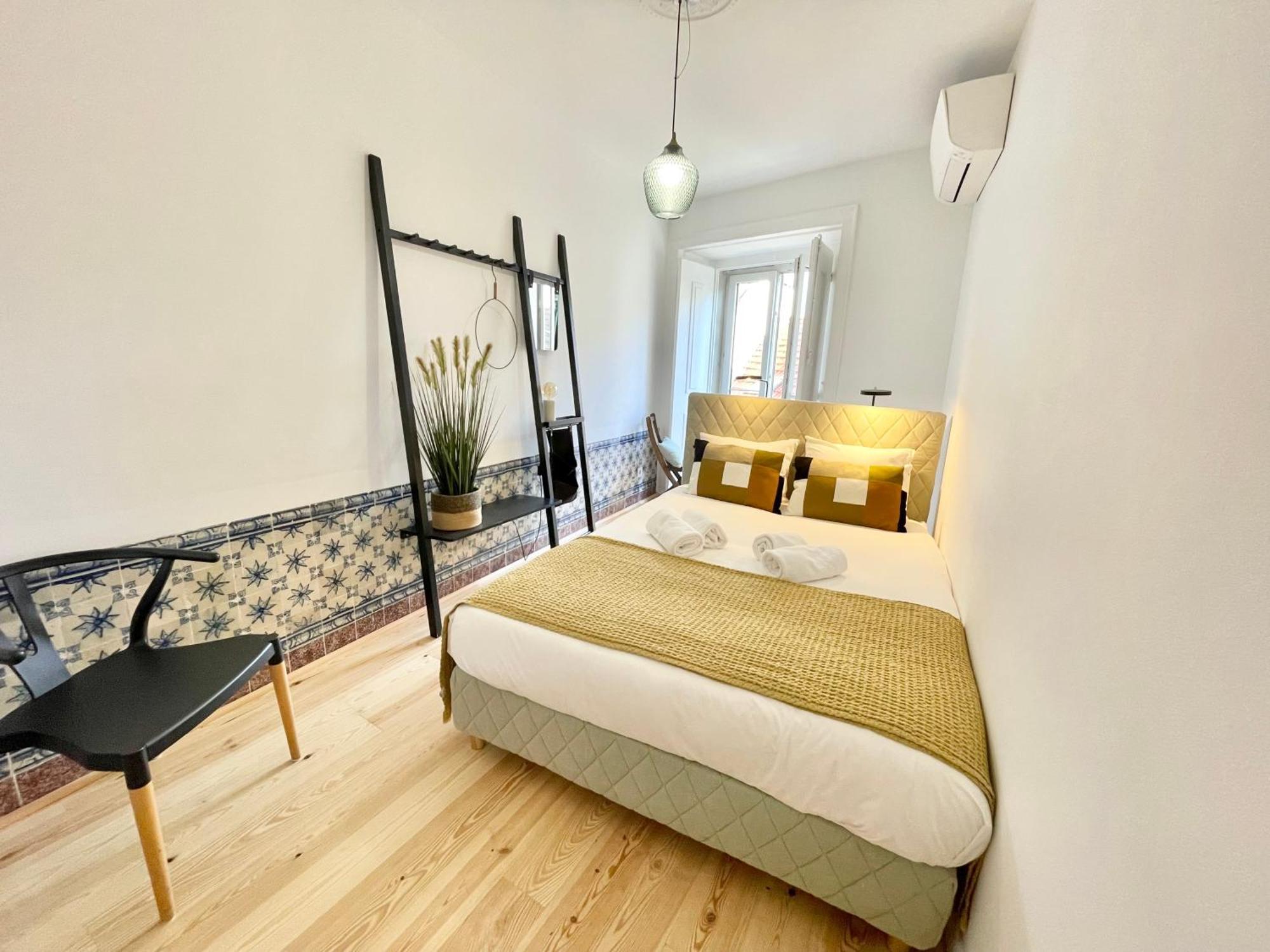 Carmo'S Wonder Apartment Lisbon Bagian luar foto