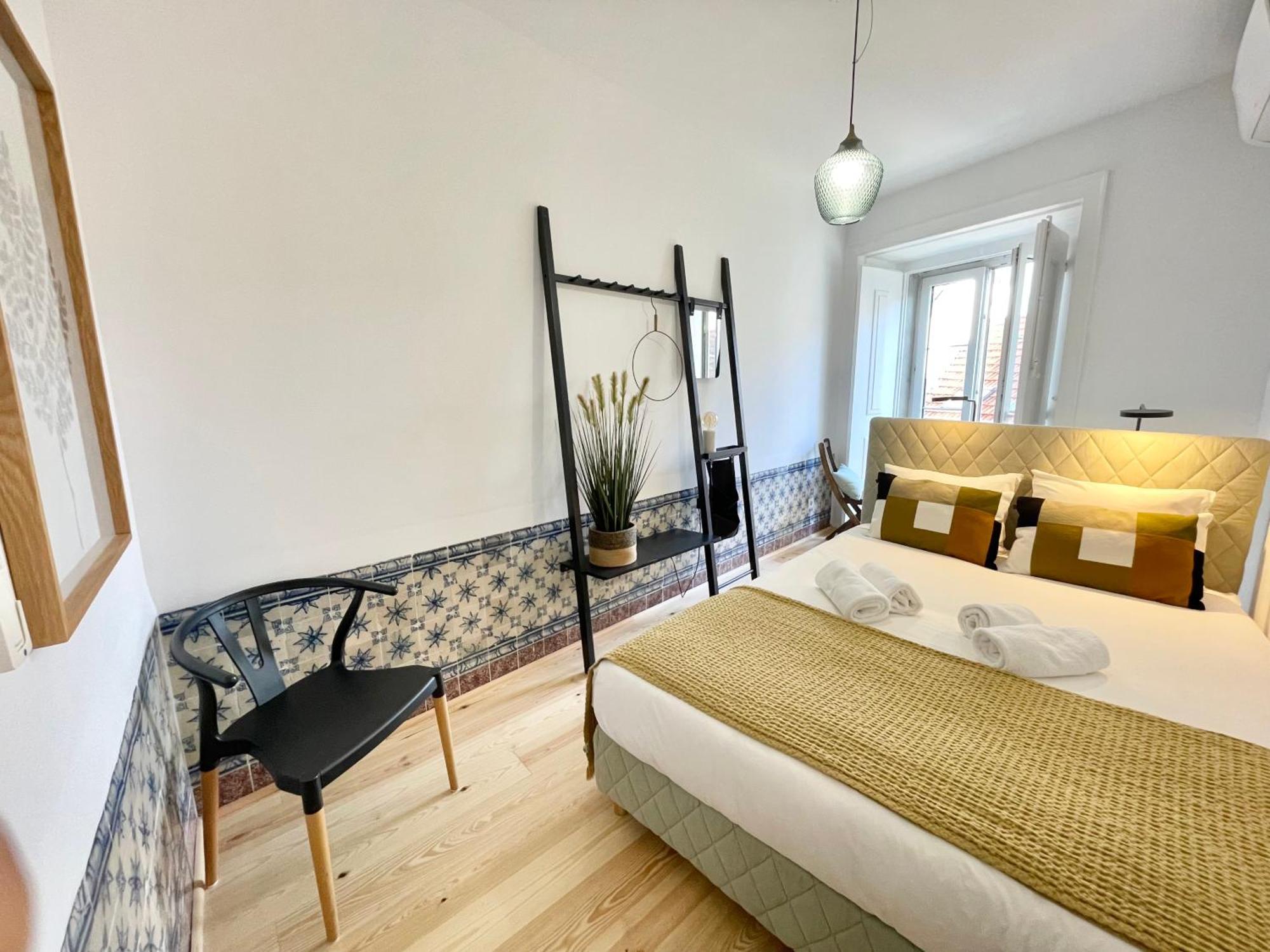 Carmo'S Wonder Apartment Lisbon Bagian luar foto