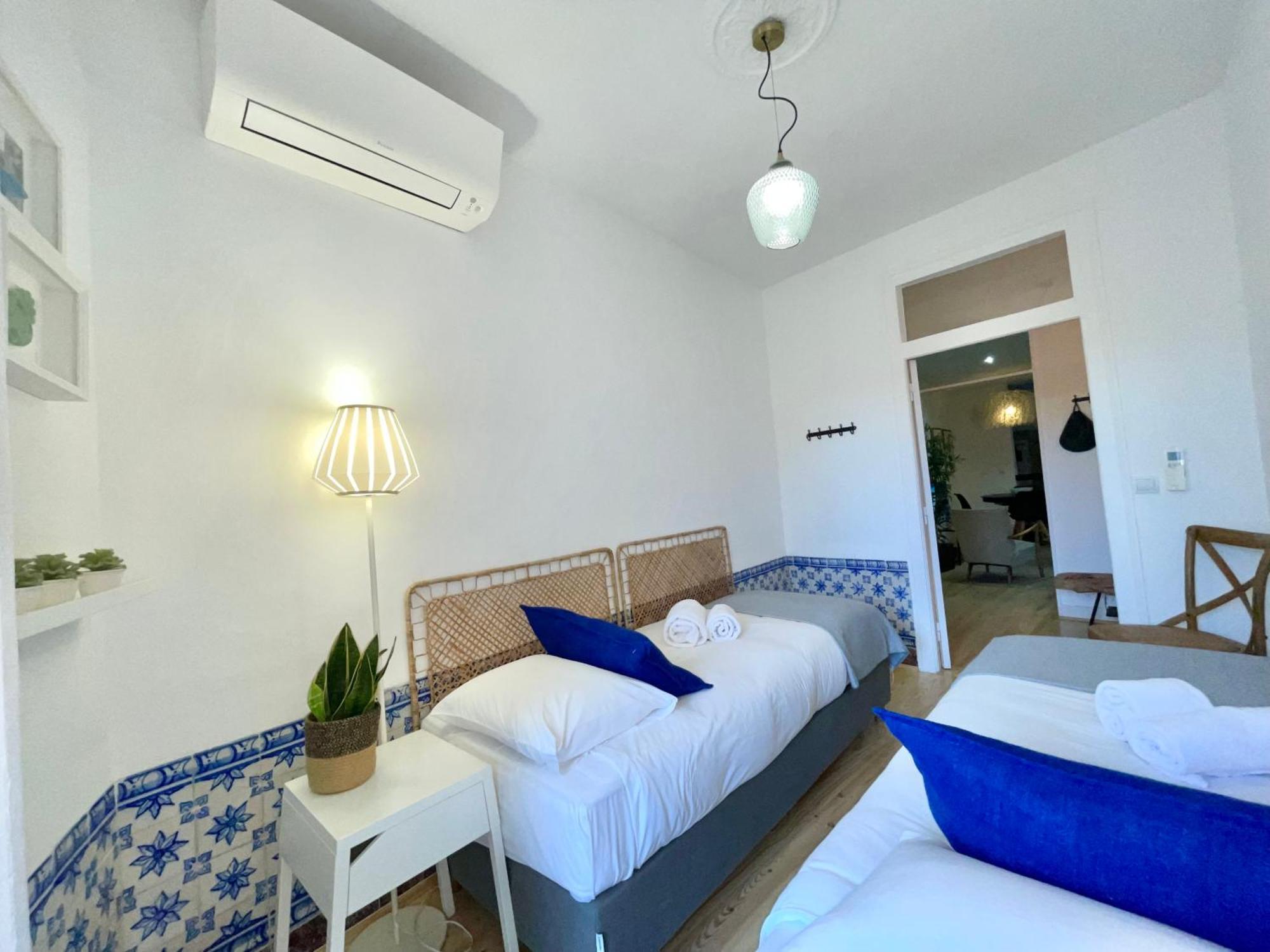 Carmo'S Wonder Apartment Lisbon Bagian luar foto