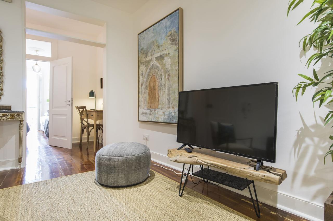 Carmo'S Wonder Apartment Lisbon Bagian luar foto