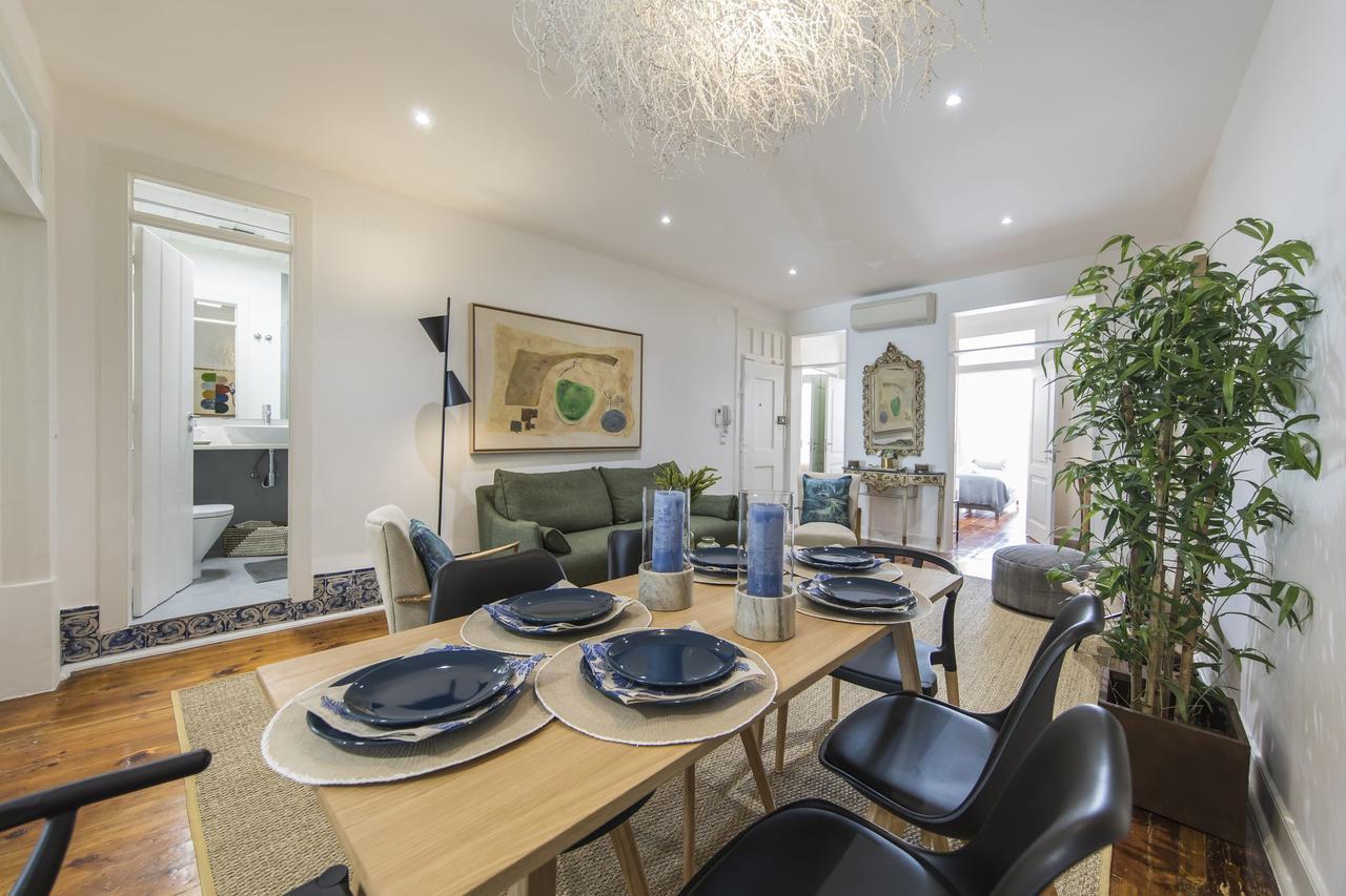 Carmo'S Wonder Apartment Lisbon Bagian luar foto